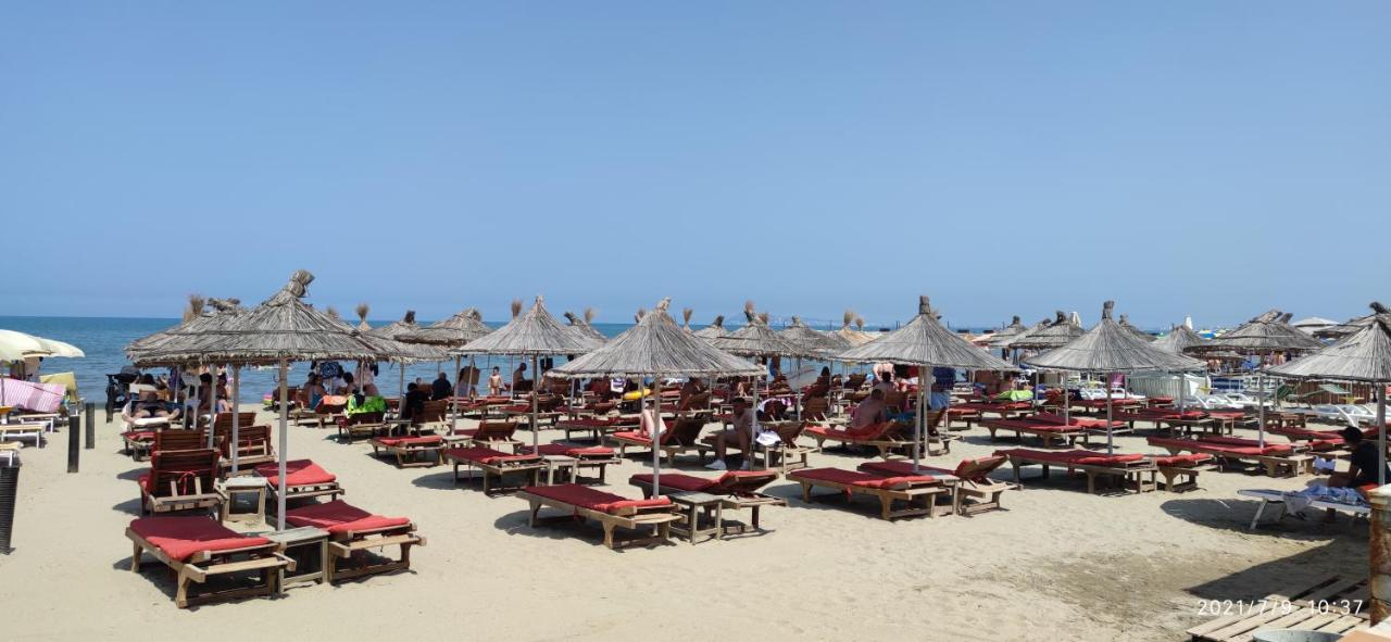 Luxury Beach Apartment In Qerret Golem  Exteriör bild