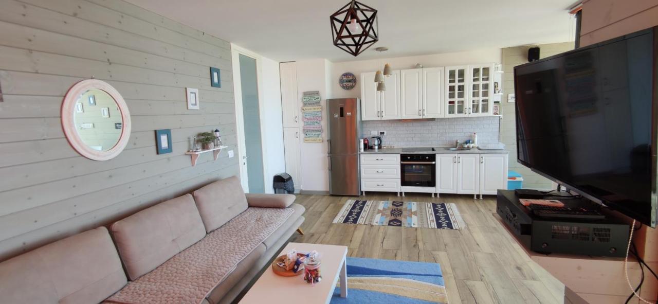 Luxury Beach Apartment In Qerret Golem  Exteriör bild