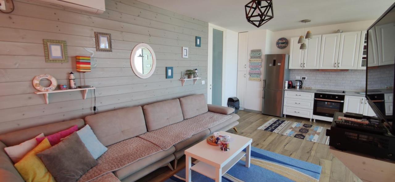Luxury Beach Apartment In Qerret Golem  Exteriör bild